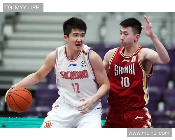 里加与利耶帕亚的精彩对决分析及赛季表现对比