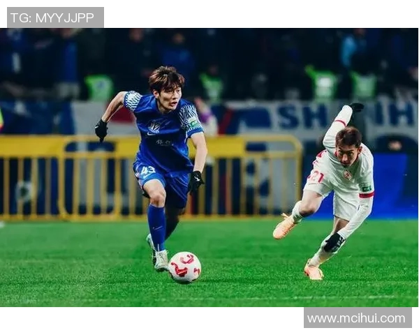 鲁能与申花激战正酣现场直播全程回顾精彩瞬间与赛后分析 鲁能与申花激战正酣现场直播全程回顾精彩瞬间与赛后分析