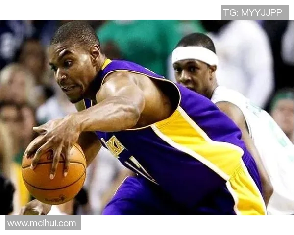 兰比尔与拜纳姆的巅峰对决谁能笑到最后引发球迷热议 兰比尔与拜纳姆的巅峰对决谁能笑到最后引发球迷热议