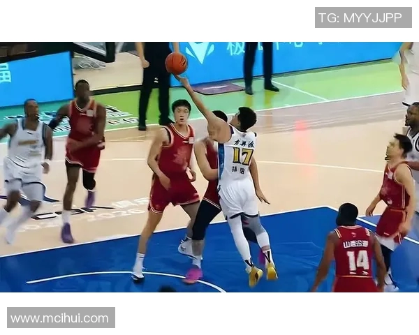 孙铭徽：从青涩新星到篮球场上的领军人物成长之路