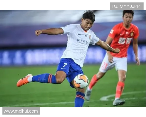 鲁能与恒大精彩对决视频回放全程回顾及精彩瞬间分析