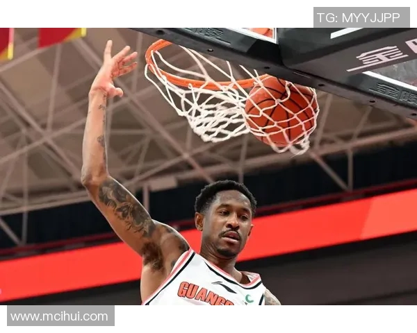 马尚布鲁克斯:从篮球场到商业领域的全能发展之路 马尚布鲁克斯:从篮球场到商业领域的全能发展之路