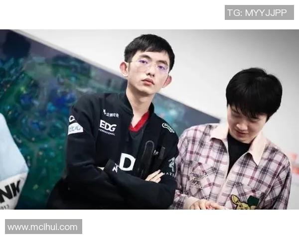 高校联赛精彩回顾FPX团队配合展现出色默契与战术执行力