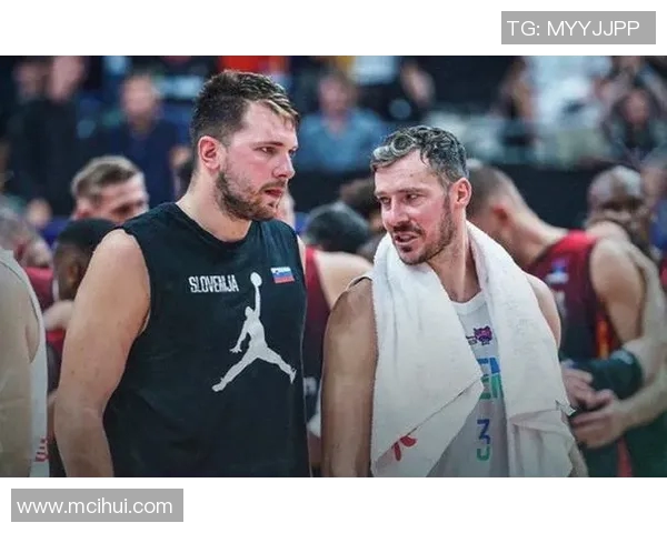 南京篮球队在欧锦赛积分榜上以73分稳居第一位置展现强劲实力