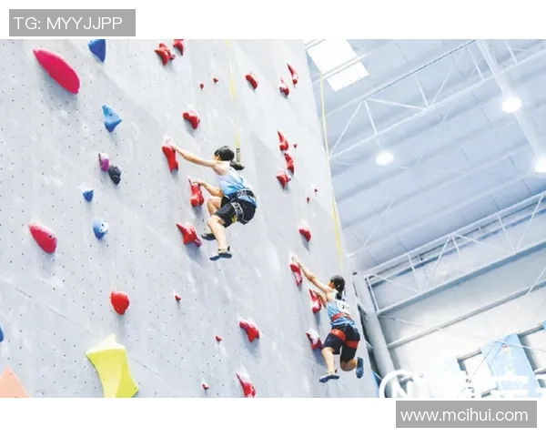 武汉攀岩队在极限运动会中以99分稳居积分榜首位